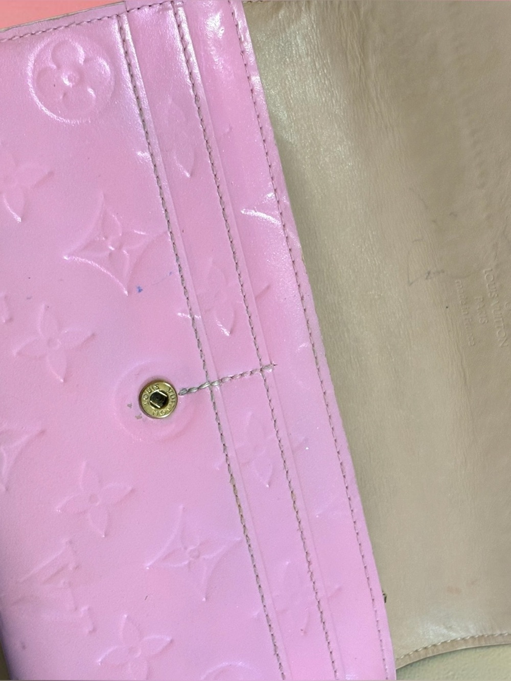 Authentic Louis Vuitton Vernis Pink Monogram Wallet w/ chain - Picture 9 of 16